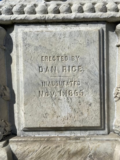 Dan_Rice_Monument_Date