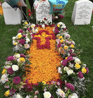 Decorated gravesite for Dia de los Muertos