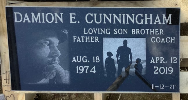 Cunningham - Lawn Level Memorial