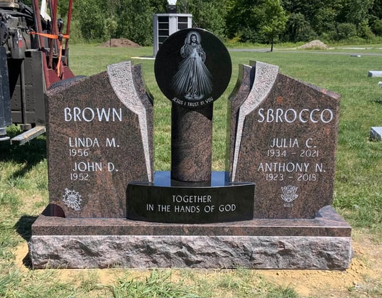 Brown_Sbrocco - Custom upright