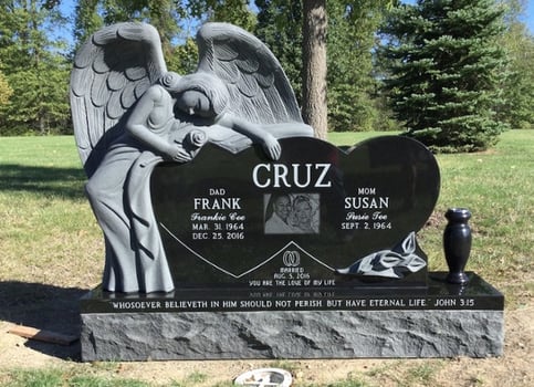 Cruz - Upright Monument - Monument-1