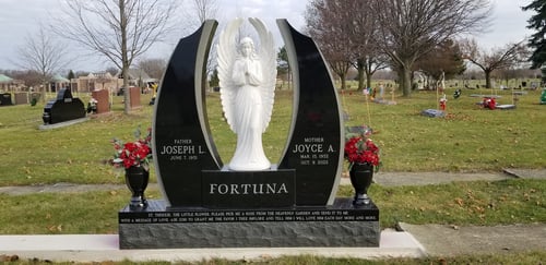 Upright Monument - Fortuna