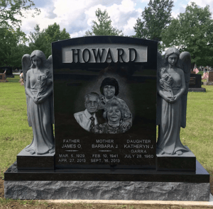 howard cemitério memorial mão gravada
