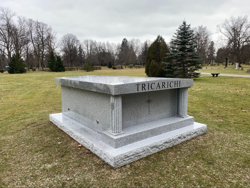 5 Key Differences Between Mausoleums and InGround Burials